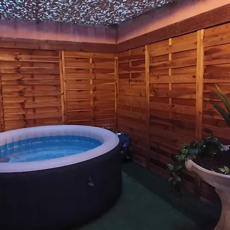 Privee Avec Jacuzzi مارسيليا