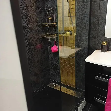 Privee Avec Jacuzzi مارسيليا